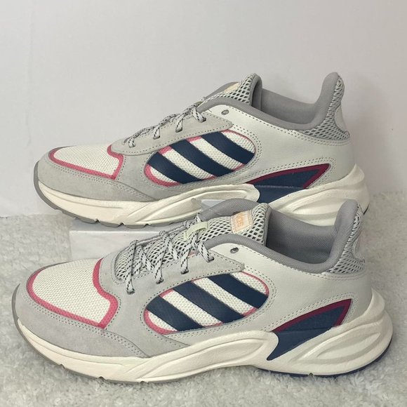 adidas Shoes - NEW! Adidas Women's 90s Valasion Shoes